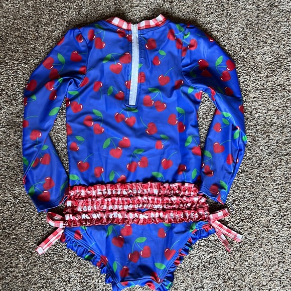 Girls swimsuit - Picture 2 of 4